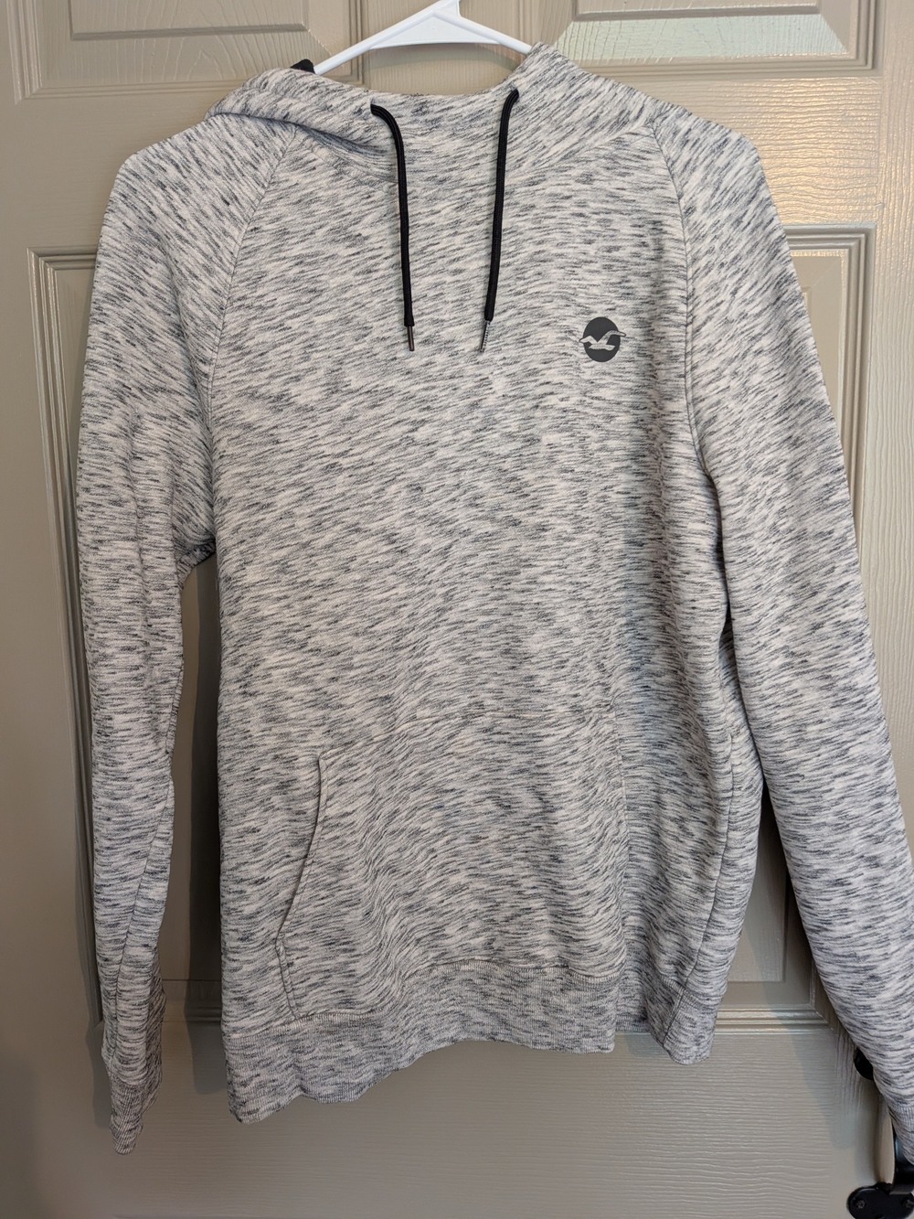 Hollister Men's Light Gray Heather Pullover Hoodie Atheleisure Sweatshirt Medium